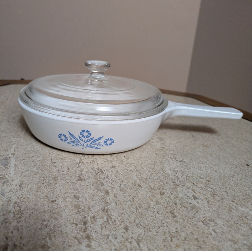 Vintage Corningware Blue Cornflower Design, 1959.  Excellent Condition.